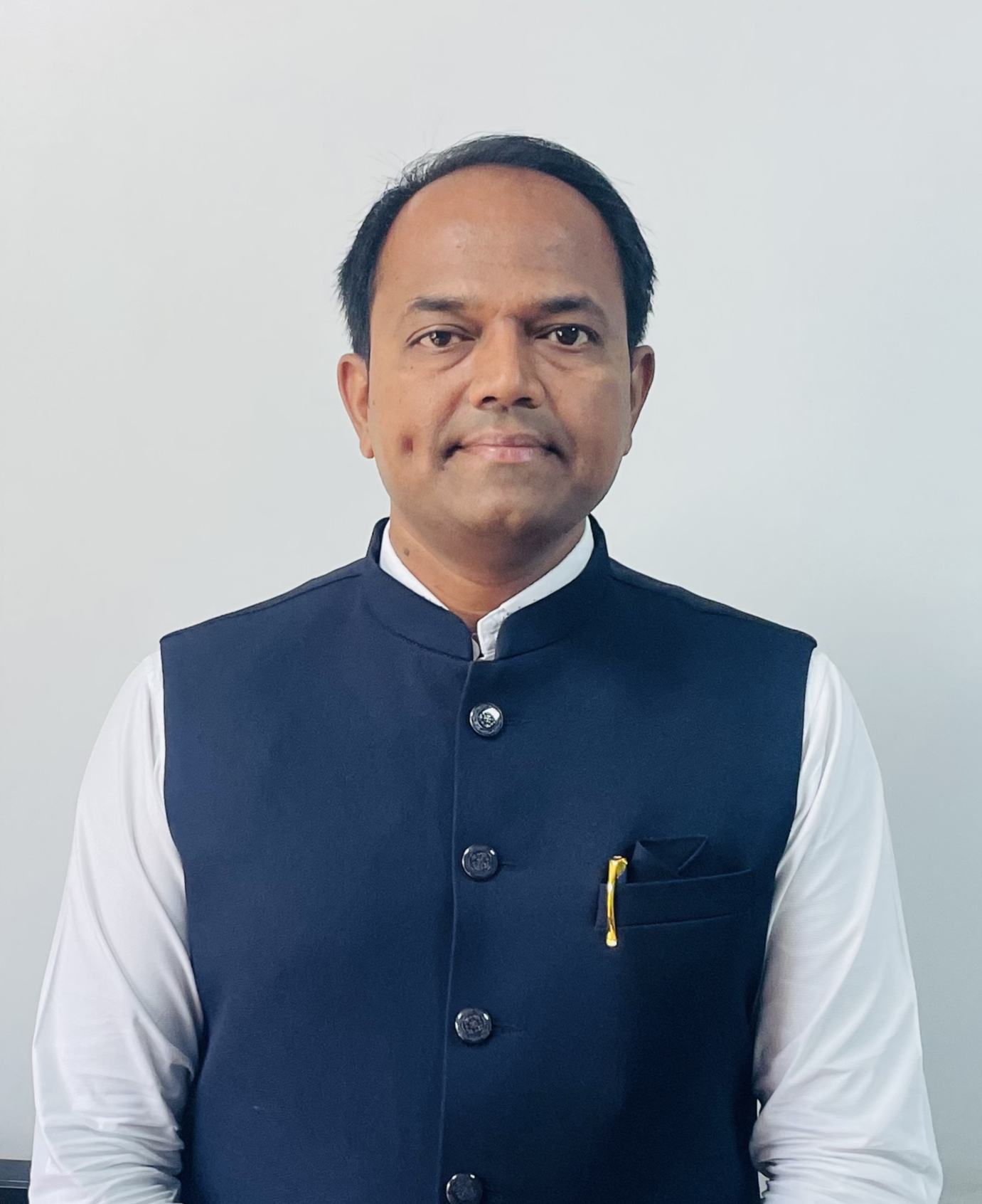 Dr. Nilesh Paul
