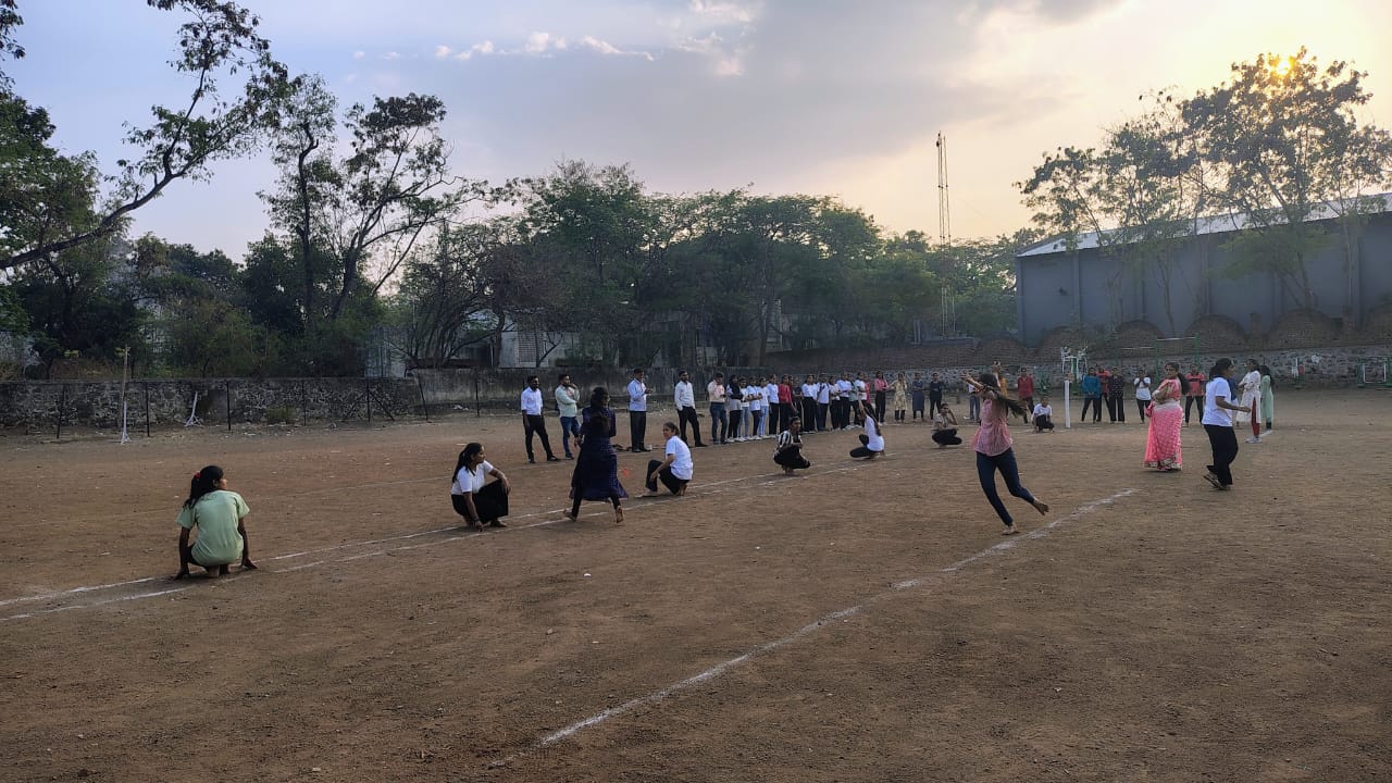 SPORTS